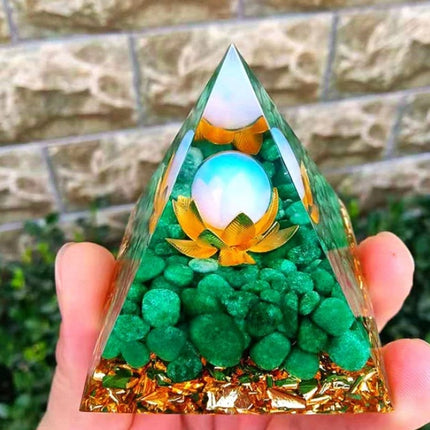 Pyramid Decoration Natural Crystal Gravel Energy Tower
